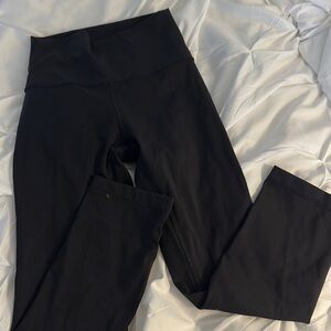 size 2 LULULEMON cropped leggings in black